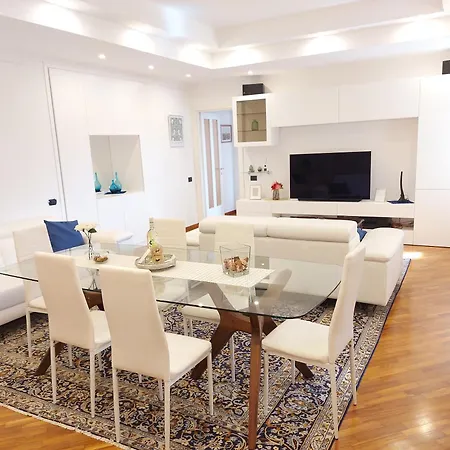 Vatican White Apartment Roma Esterno foto